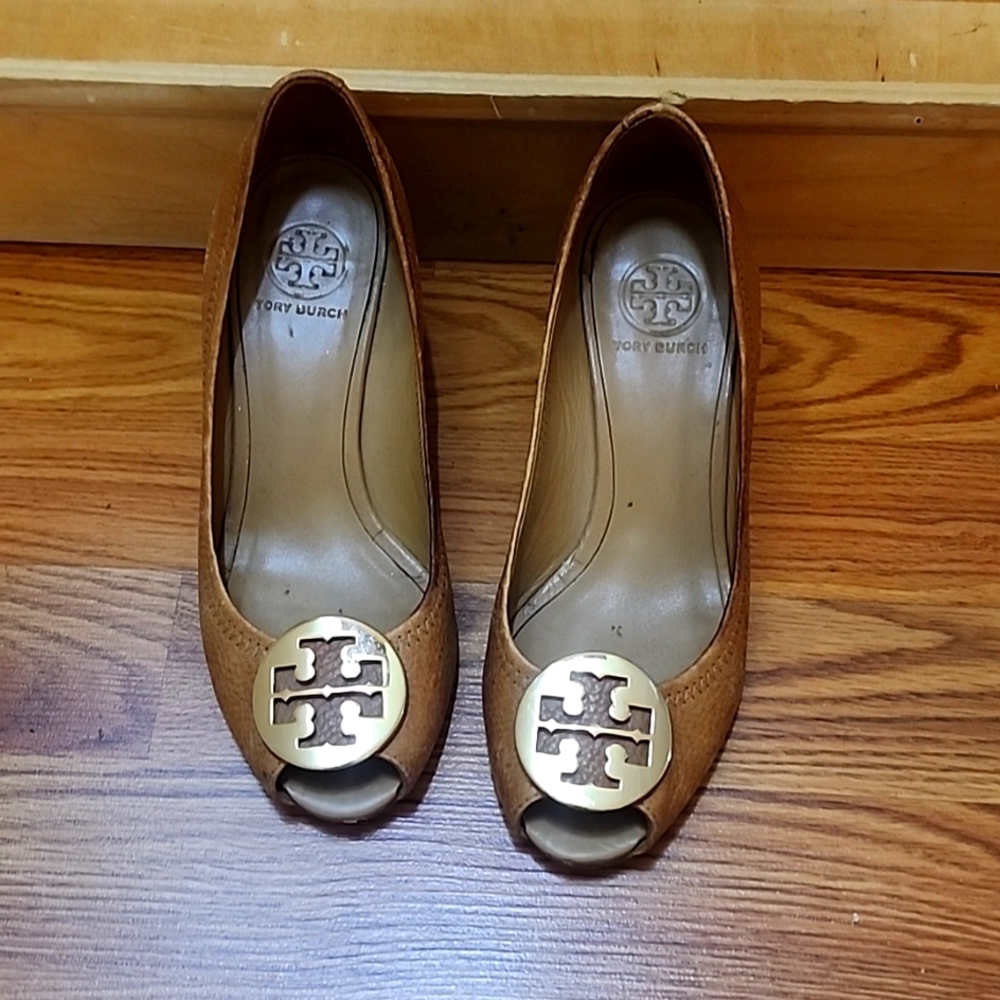 Tory Burch open toes wedge camel brown size 7 M